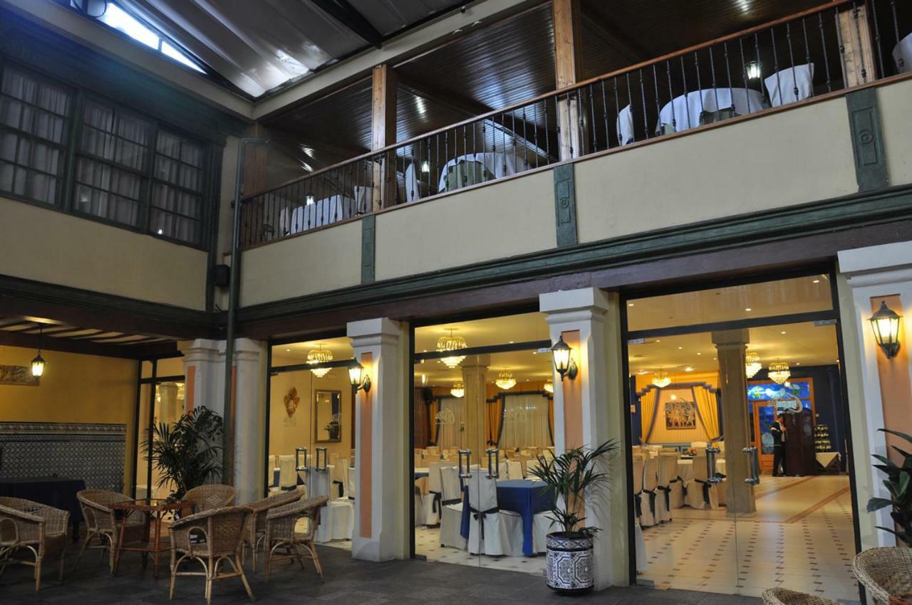 Hotel Las Cabanas Peñaranda de Bracamonte Εξωτερικό φωτογραφία